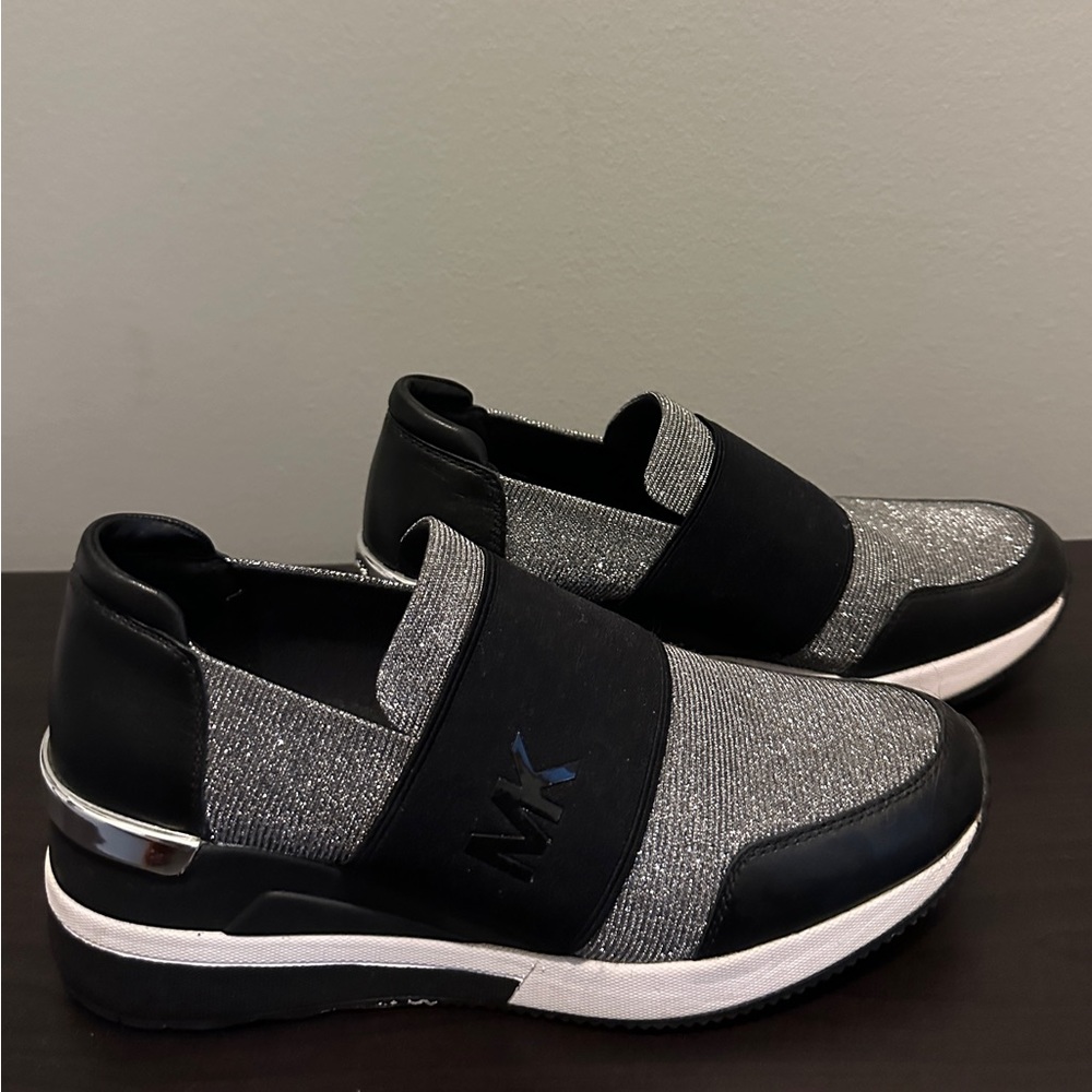 Michael Kors Slip On Platform Sparkly Black and Silver Shoes (Size 7.5)